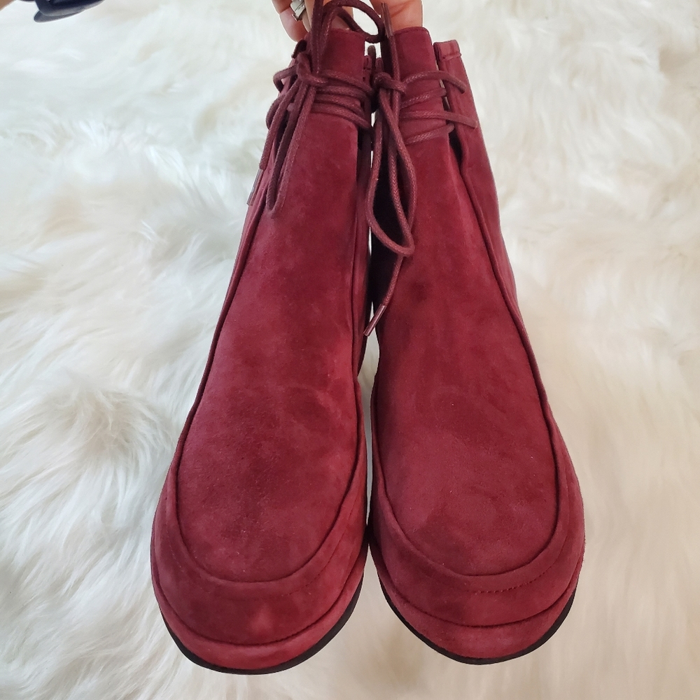 L'Amour Des Pieds 10 Mulberry Suede Wedge Booties - Picture 4 of 8